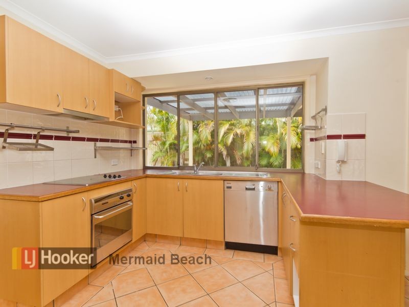 4 Wild Duck Drive, Mermaid Waters QLD 4218