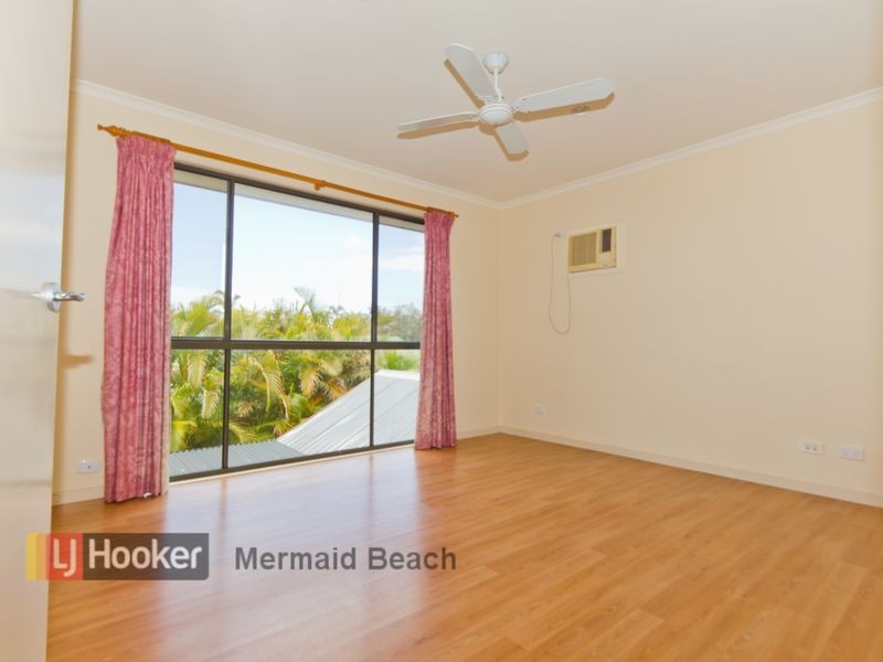 4 Wild Duck Drive, Mermaid Waters QLD 4218