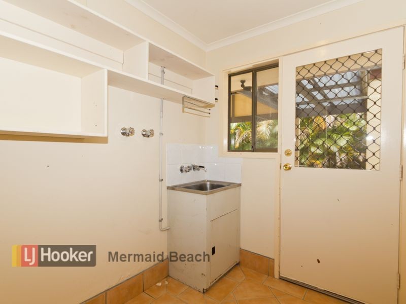 4 Wild Duck Drive, Mermaid Waters QLD 4218