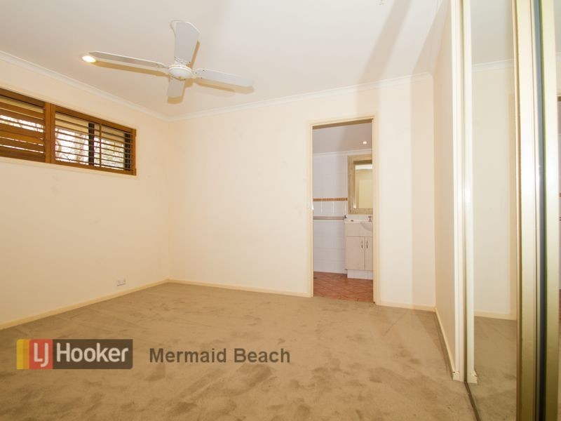 4 Wild Duck Drive, Mermaid Waters QLD 4218