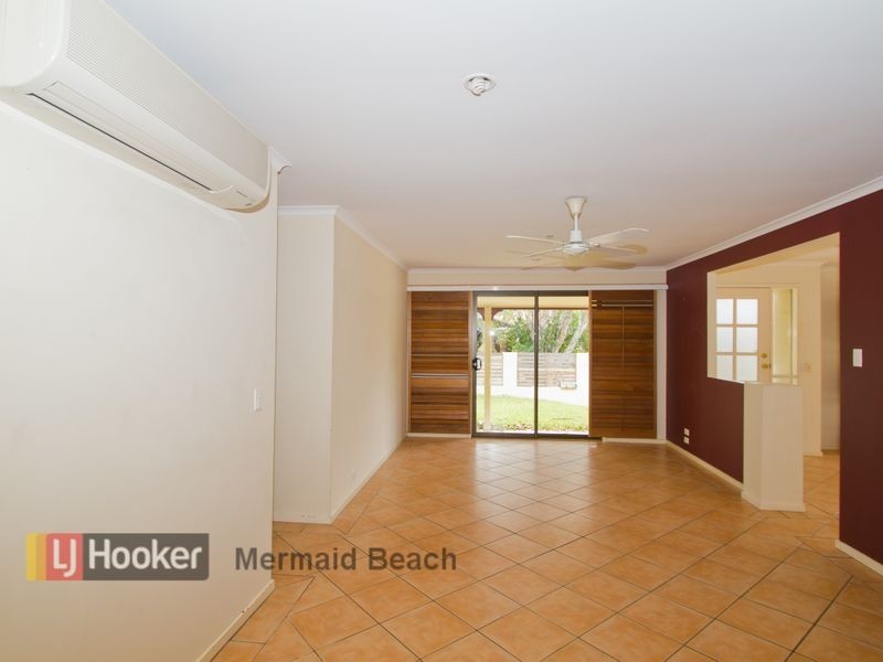 4 Wild Duck Drive, Mermaid Waters QLD 4218