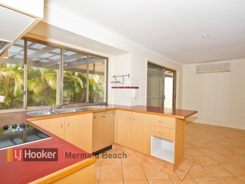 4 Wild Duck Drive, Mermaid Waters QLD 4218