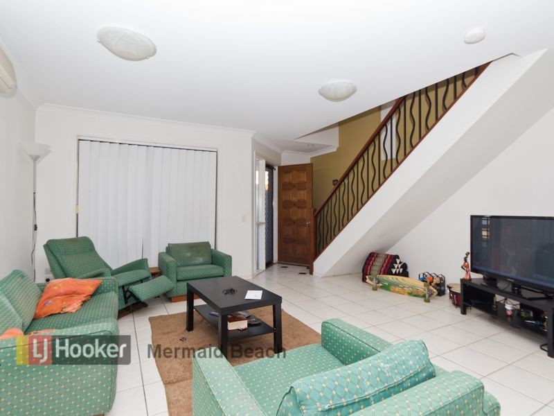 2001/2214 Gold Coast Highway, Mermaid Waters QLD 4218