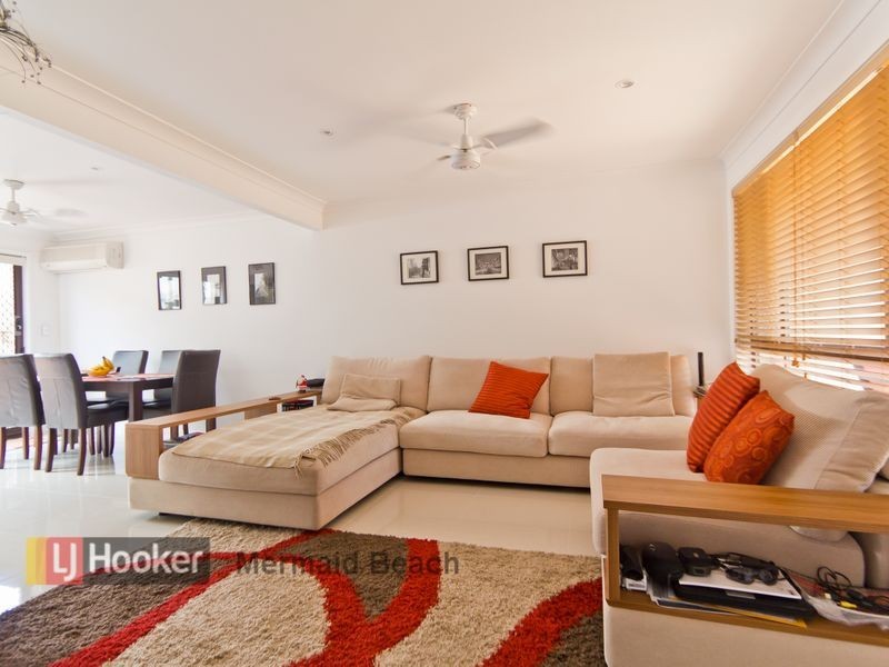 26/2 Karbunya Street, Mermaid Waters QLD 4218
