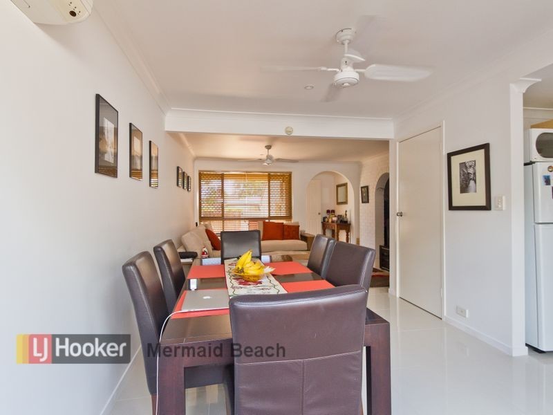 26/2 Karbunya Street, Mermaid Waters QLD 4218