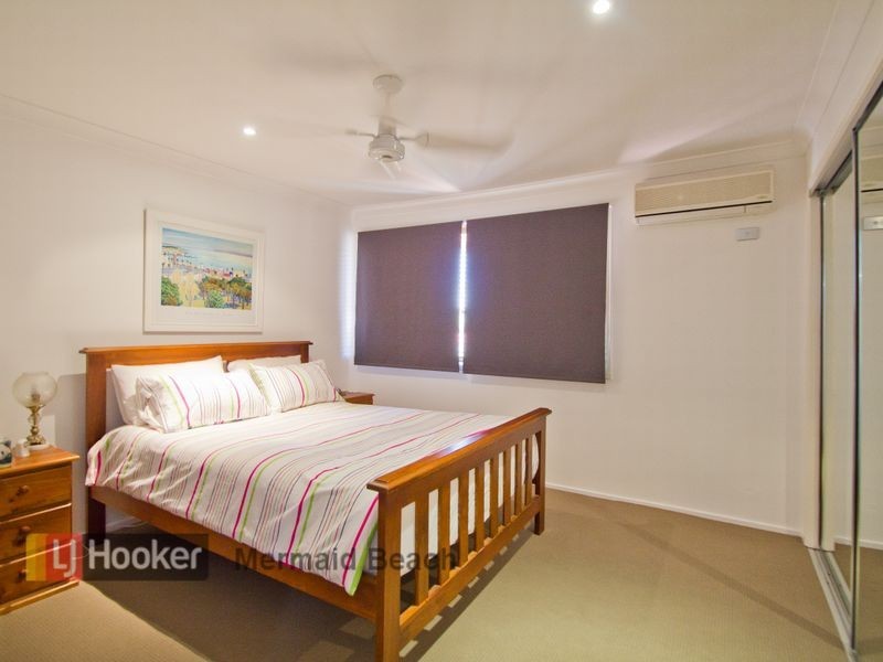 26/2 Karbunya Street, Mermaid Waters QLD 4218