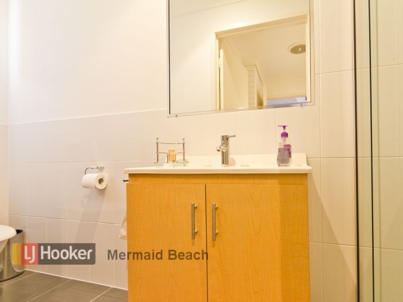 26/2 Karbunya Street, Mermaid Waters QLD 4218