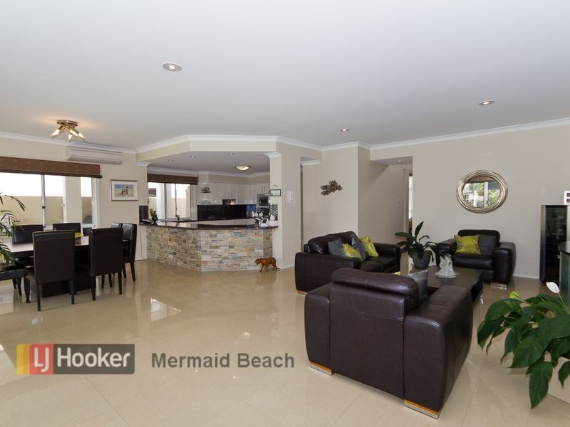 34 Portobello Drive, Mermaid Waters QLD 4218