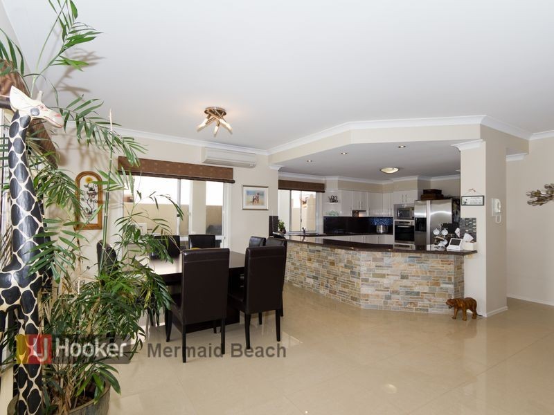 34 Portobello Drive, Mermaid Waters QLD 4218