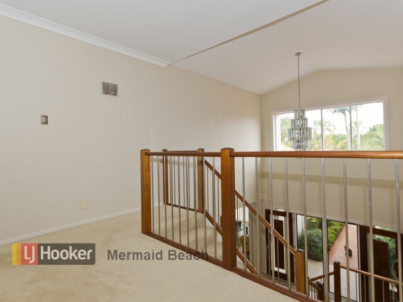 34 Portobello Drive, Mermaid Waters QLD 4218