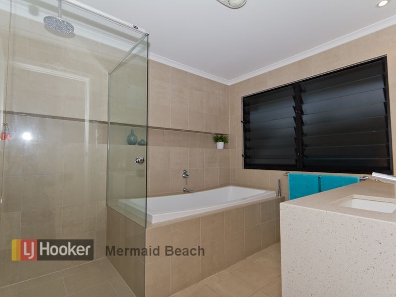 88 Sovereign Drive, Mermaid Waters QLD 4218