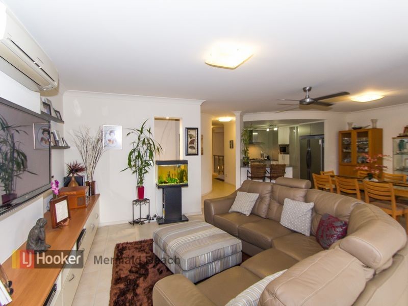 3303 Central Place, Carrara QLD 4211