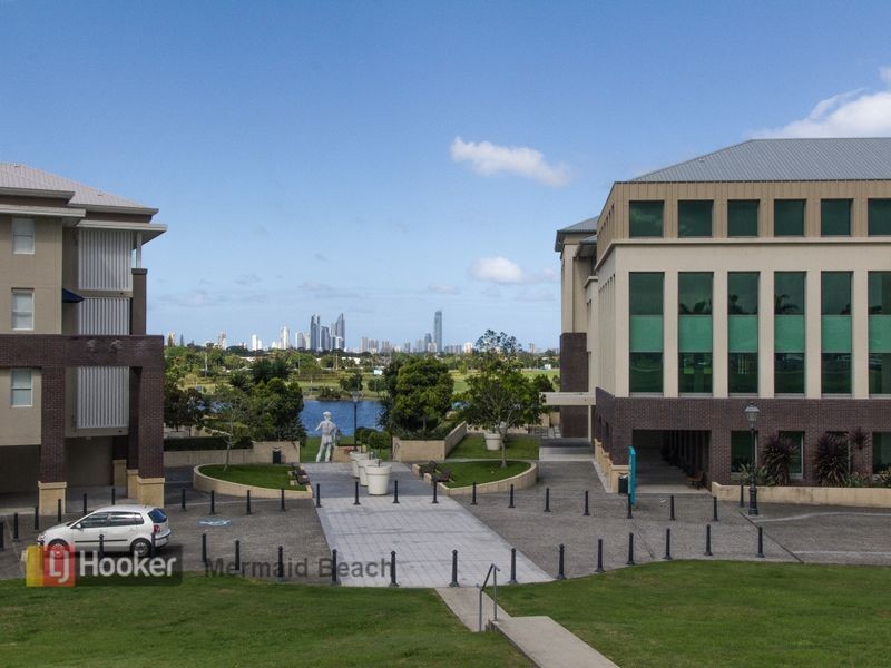 3303 Central Place, Carrara QLD 4211