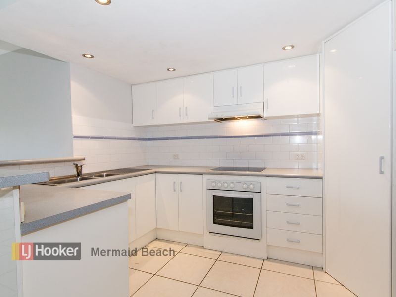 18/53 Pohlman Street, Southport QLD 4215