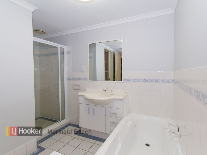18/53 Pohlman Street, Southport QLD 4215