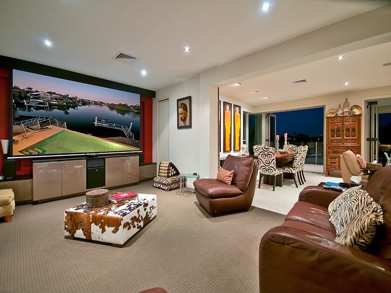 112 Edinburgh Road, Benowa Waters QLD 4217