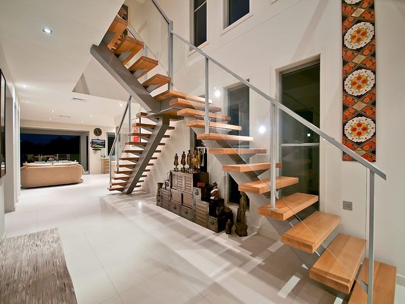 112 Edinburgh Road, Benowa Waters QLD 4217