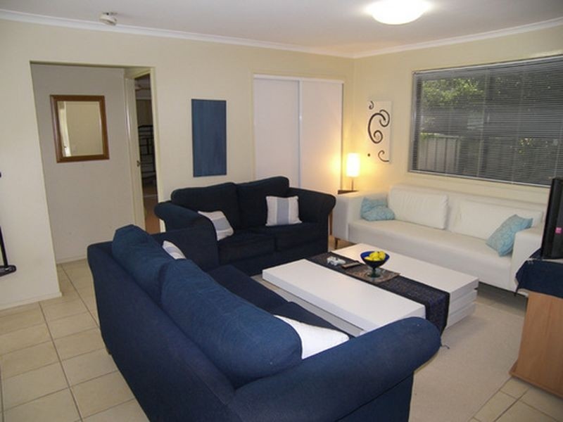 10 Sundowner Court, Mermaid Waters QLD 4218