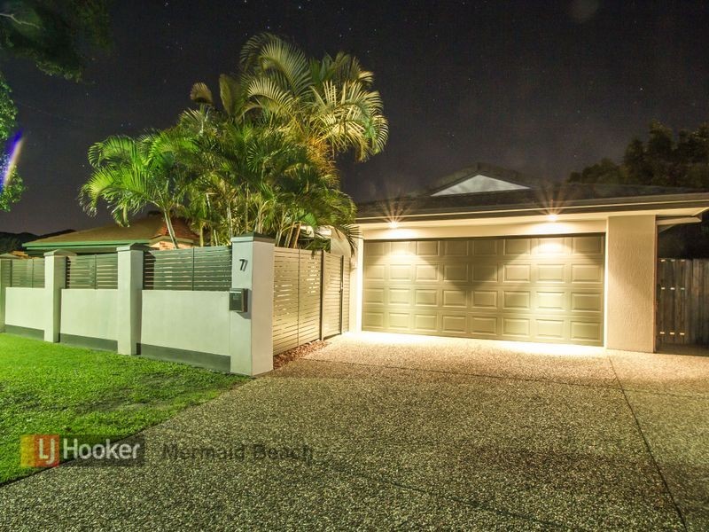 7 Wisconsin Street, Varsity Lakes QLD 4227