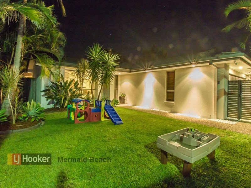 7 Wisconsin Street, Varsity Lakes QLD 4227