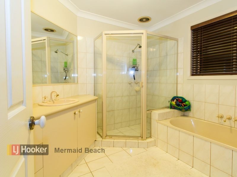 7 Wisconsin Street, Varsity Lakes QLD 4227