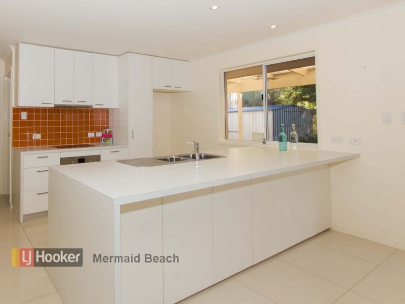 25 Dawnann Court, Carrara QLD 4211