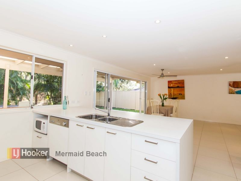 25 Dawnann Court, Carrara QLD 4211