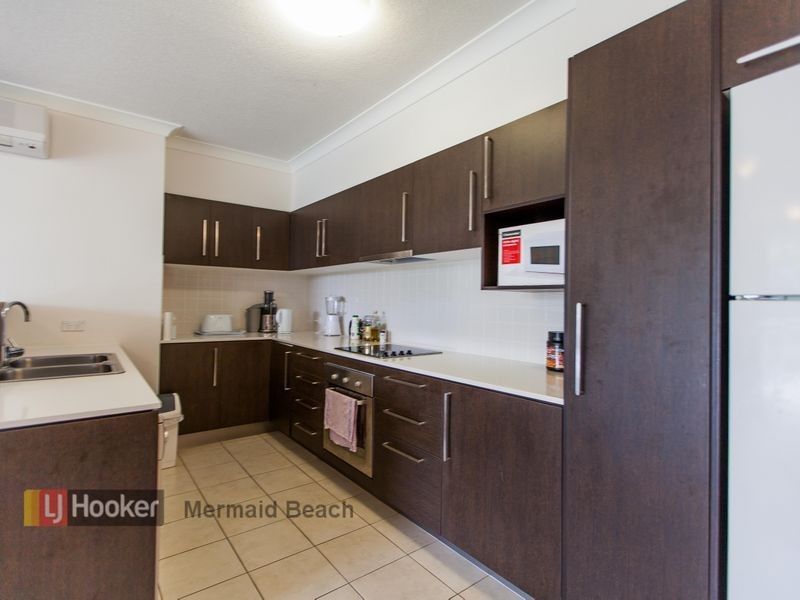3203/12 Executive  Drive, Burleigh Waters QLD 4220