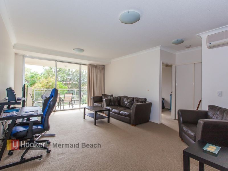 3203/12 Executive  Drive, Burleigh Waters QLD 4220