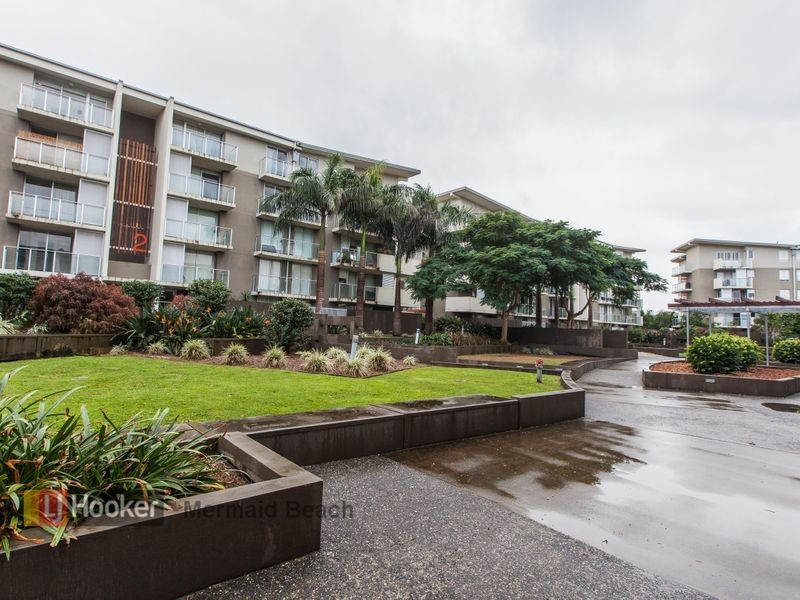 3203/12 Executive  Drive, Burleigh Waters QLD 4220