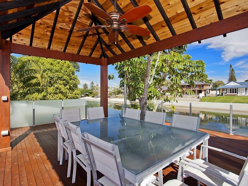 10 Verdichio Avenue, Mermaid Waters QLD 4218