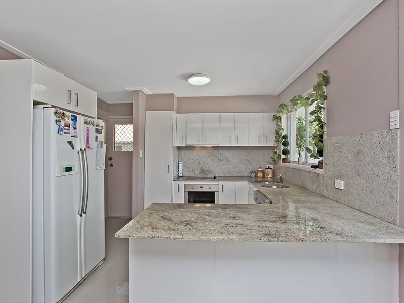 10 Verdichio Avenue, Mermaid Waters QLD 4218