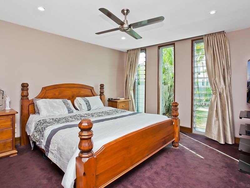 10 Verdichio Avenue, Mermaid Waters QLD 4218