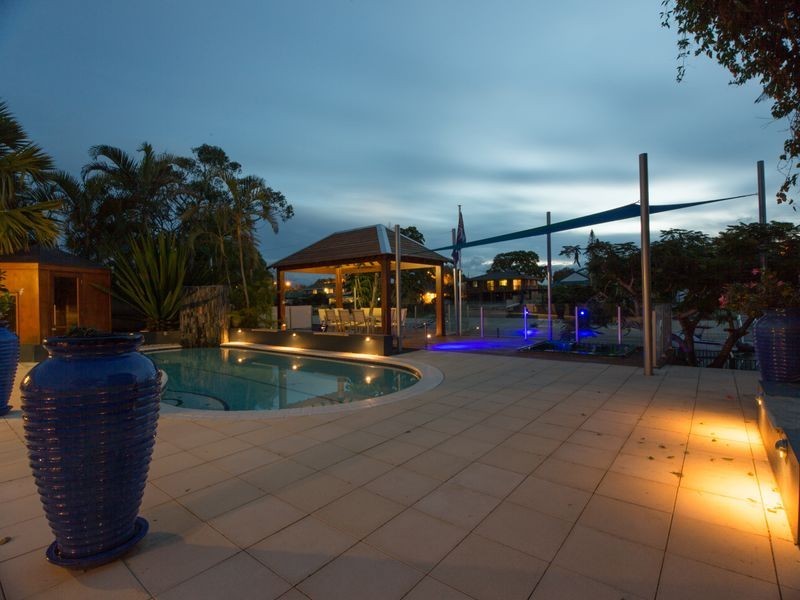 10 Verdichio Avenue, Mermaid Waters QLD 4218