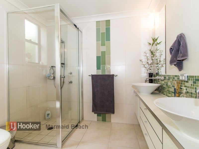 3303 Central Place, Carrara QLD 4211