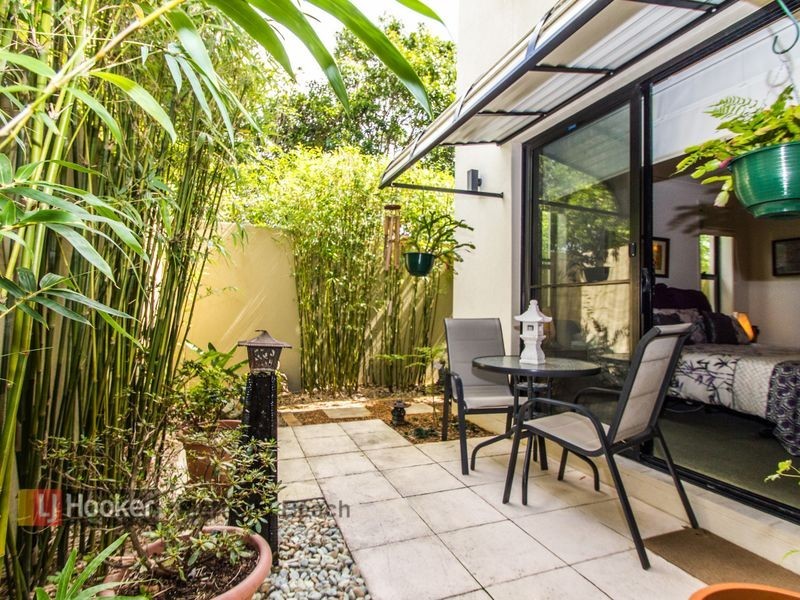 3303 Central Place, Carrara QLD 4211