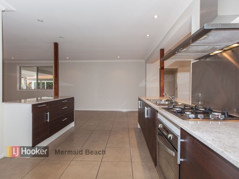 3 Anita Avenue, Miami QLD 4220