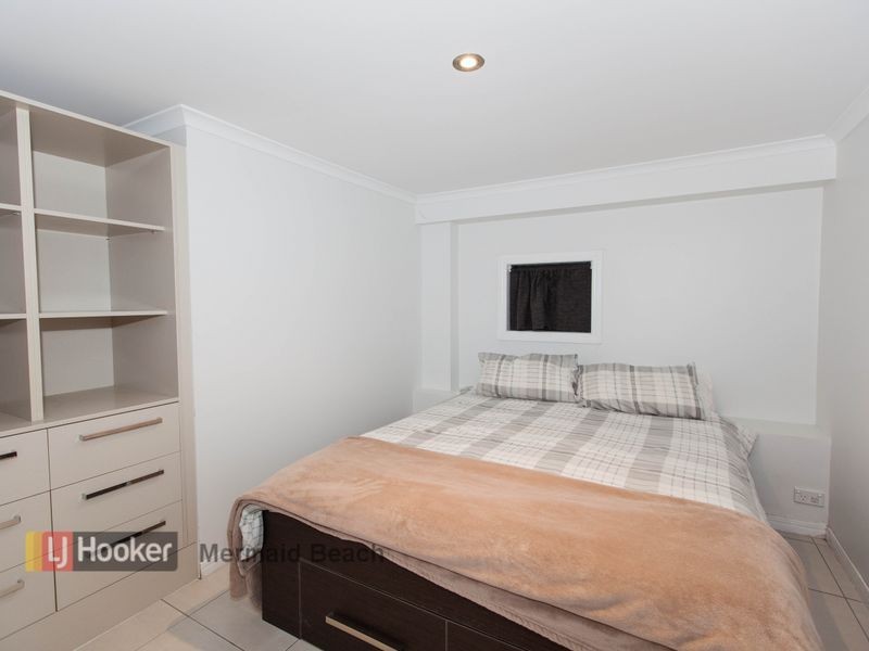 7 Kinarra Street, Ashmore QLD 4214