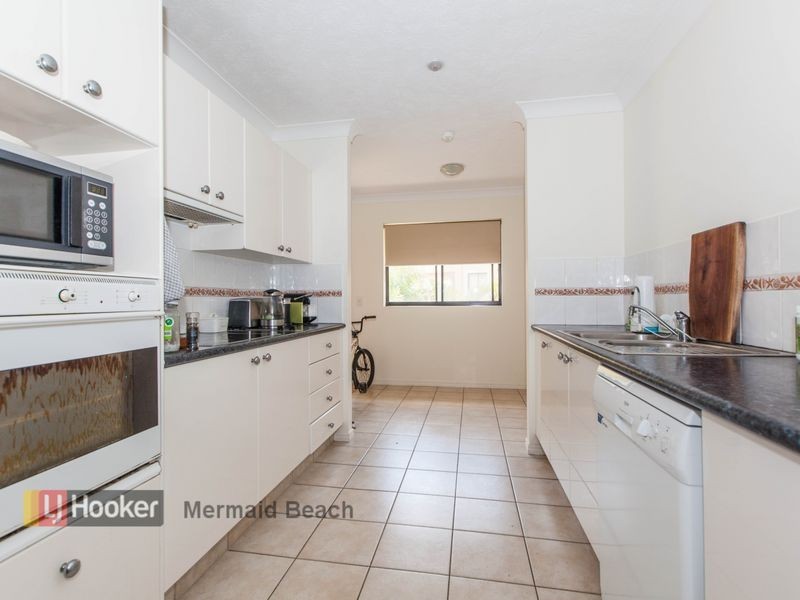 E29/1 Great Hall Drive, Miami QLD 4220