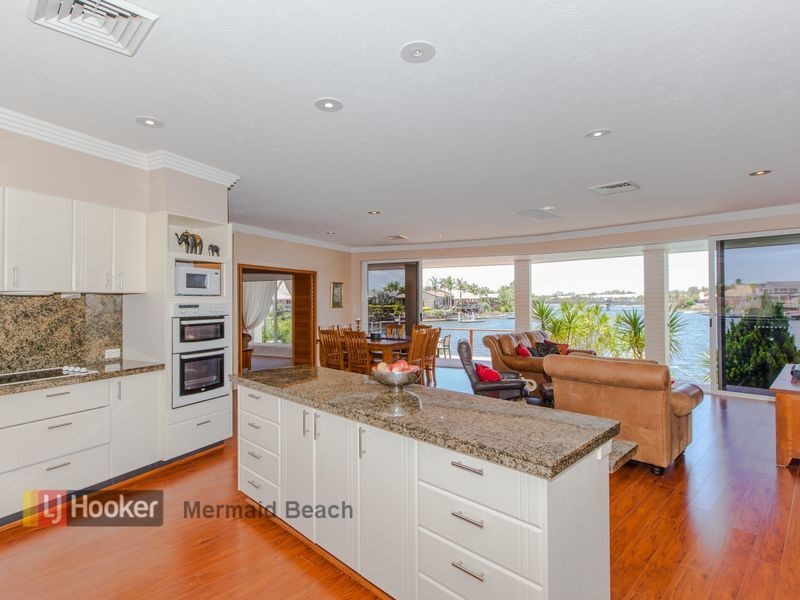 45 Portobello Drive, Mermaid Waters QLD 4218