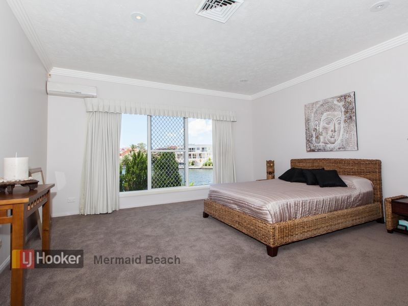 45 Portobello Drive, Mermaid Waters QLD 4218