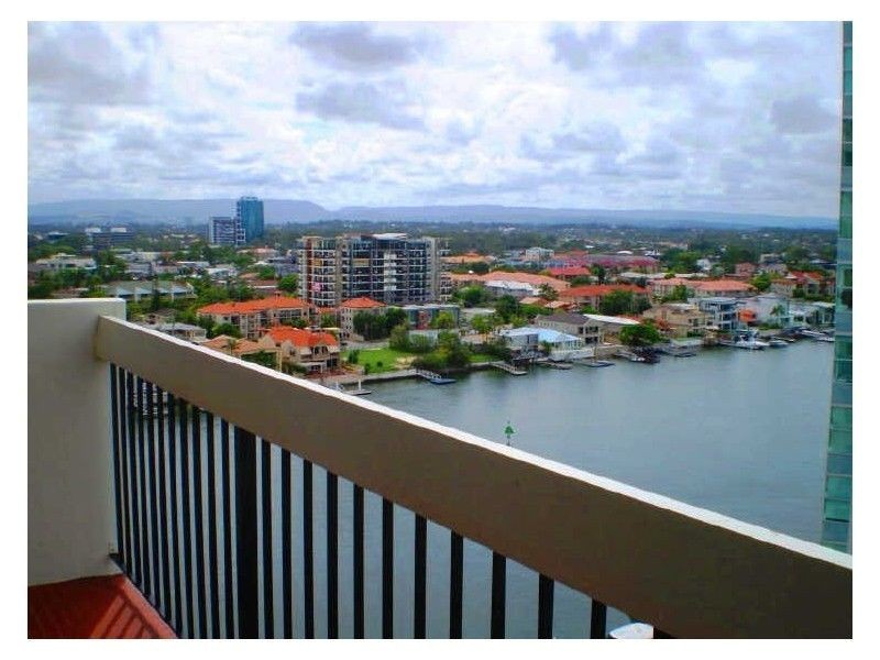 121/32 Riverview Parade, Surfers Paradise QLD 4217