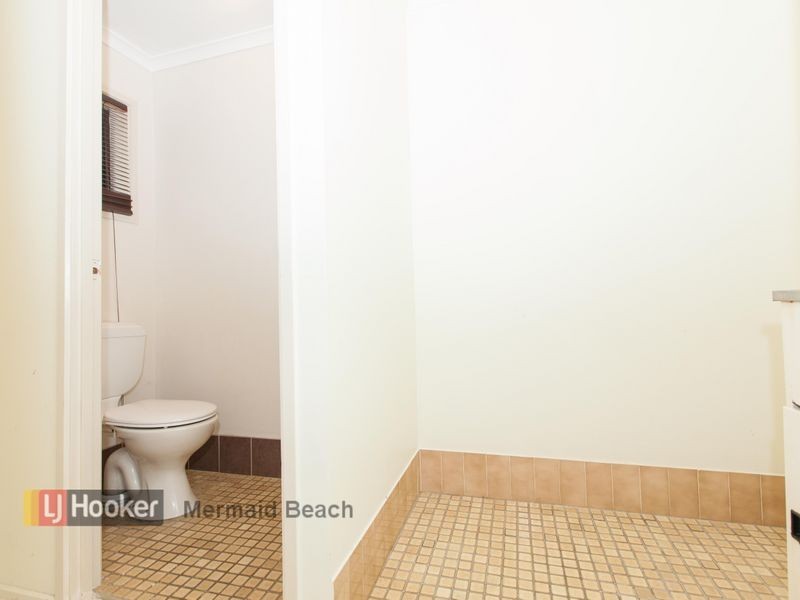 4/7 Christina Court, Mermaid Waters QLD 4218