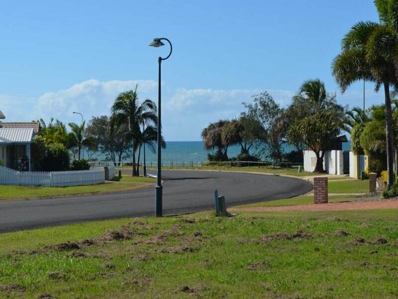 162 Barolin Esplanade, Coral Cove QLD 4670