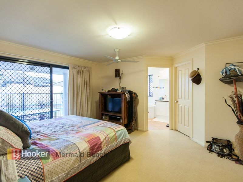 19 Moonraker Street, Clear Island Waters QLD 4226