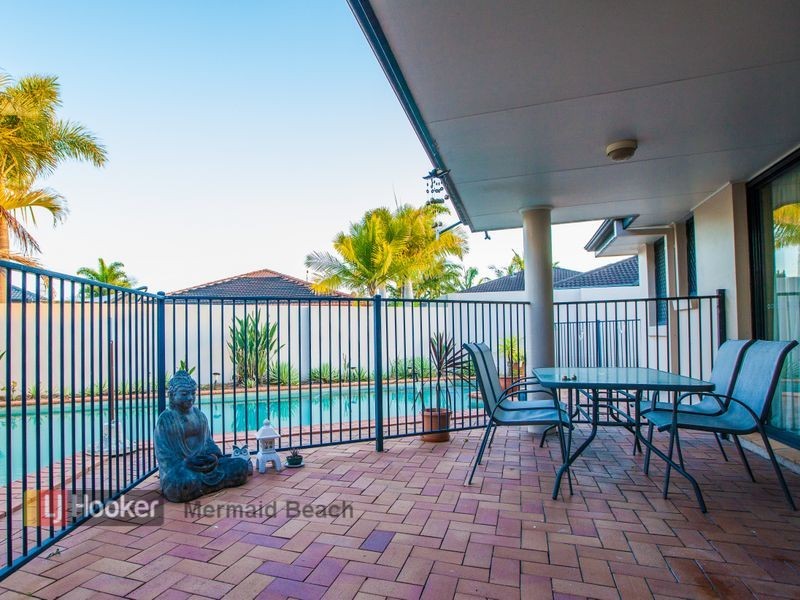 19 Moonraker Street, Clear Island Waters QLD 4226