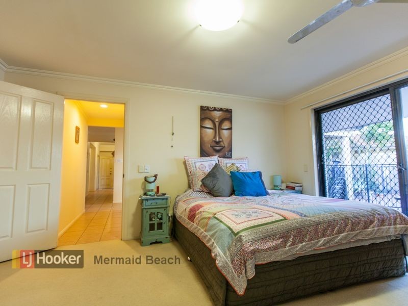 19 Moonraker Street, Clear Island Waters QLD 4226
