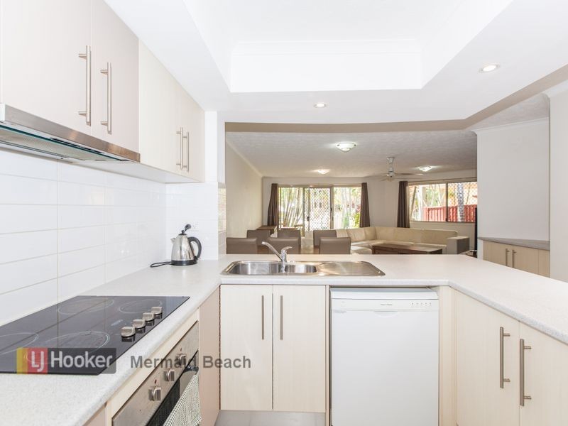 60/2320 Gold Coast Highway, Mermaid Beach QLD 4218