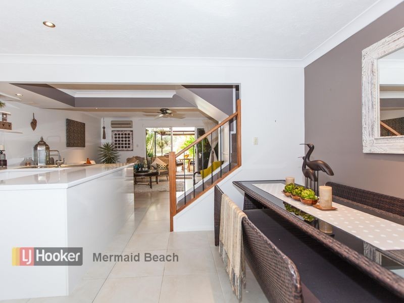 14/2 – 10 Coolgardie Street, Elanora QLD 4221