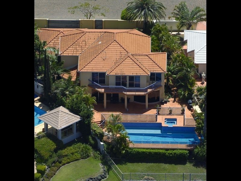 3 Montego Court, Mermaid Waters QLD 4218